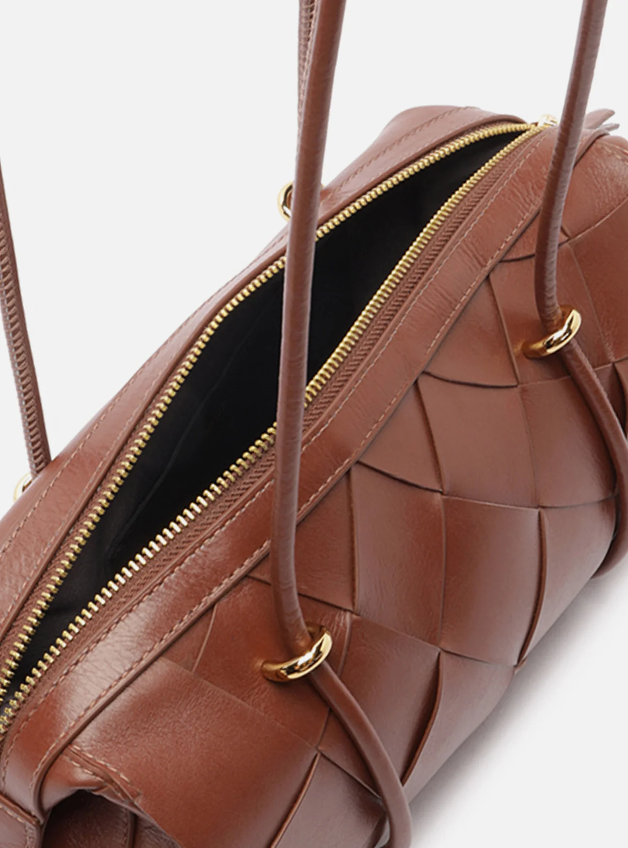 Sarah Medium Leather Shoulder Bag - Image 3